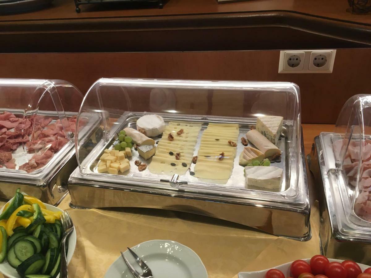 Geniesserhof Haimer - Hotel Garni Poysdorf Bagian luar foto